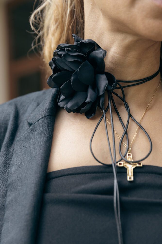 Flower Chokers rule the new season from summer through fall and